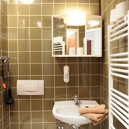 Star - Hans-sachs-strasse 2* Cologne